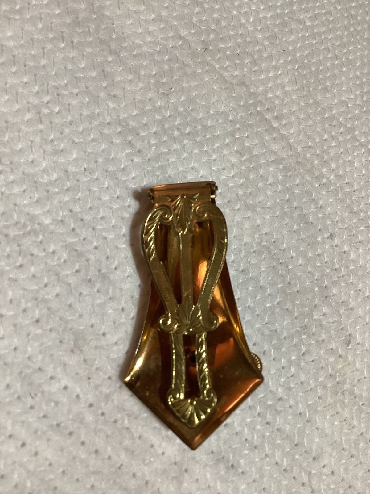 Vintage Gold Tone Fur Dress Clip With Faux Pears And Clear Rhinestones