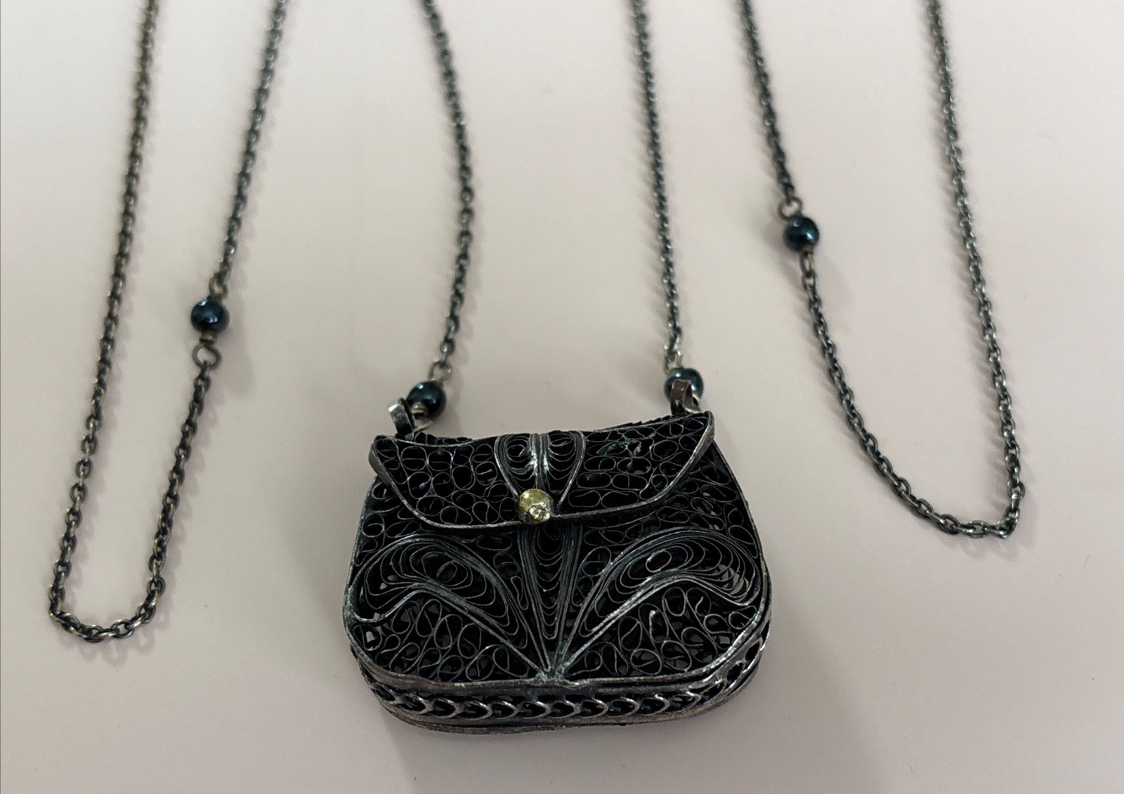VTG SilverPlated Filigree Purse/Bead Necklace Patina Coin Purse Pendant Necklace