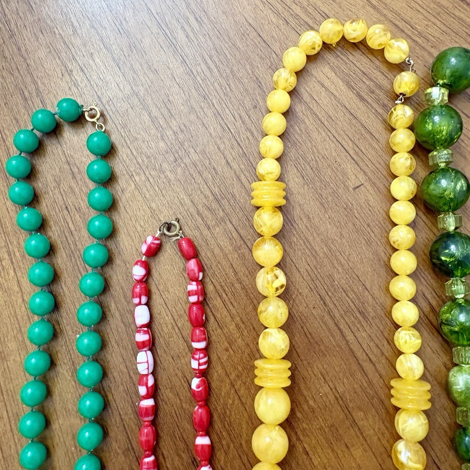 Vintage 1930 – 1960 Plastic Single Strand Beaded Necklace Lot MCM Art Deco
