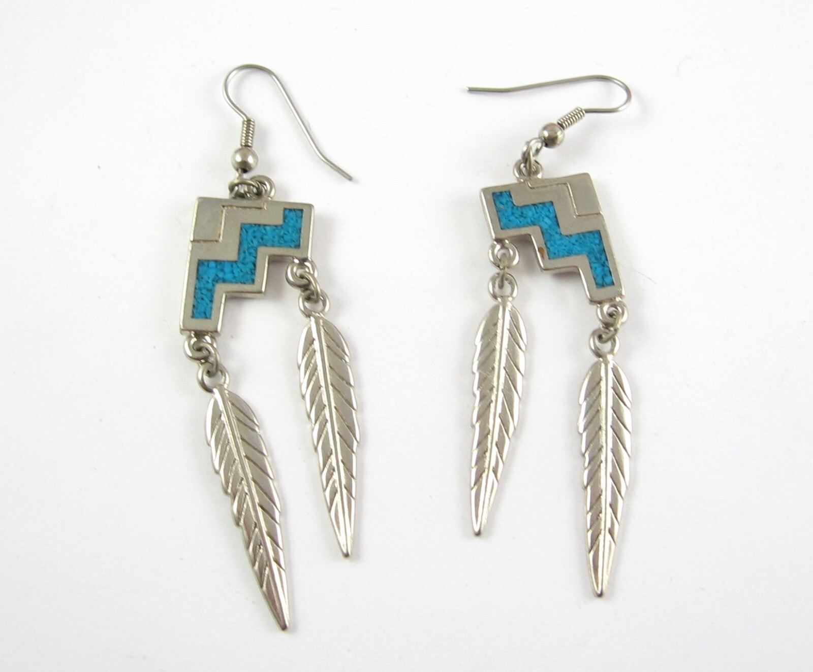 TURQUOISE CHIP Dangling FEATHER EARRINGS Vintage Pierced SW 92 Silvertone 3″
