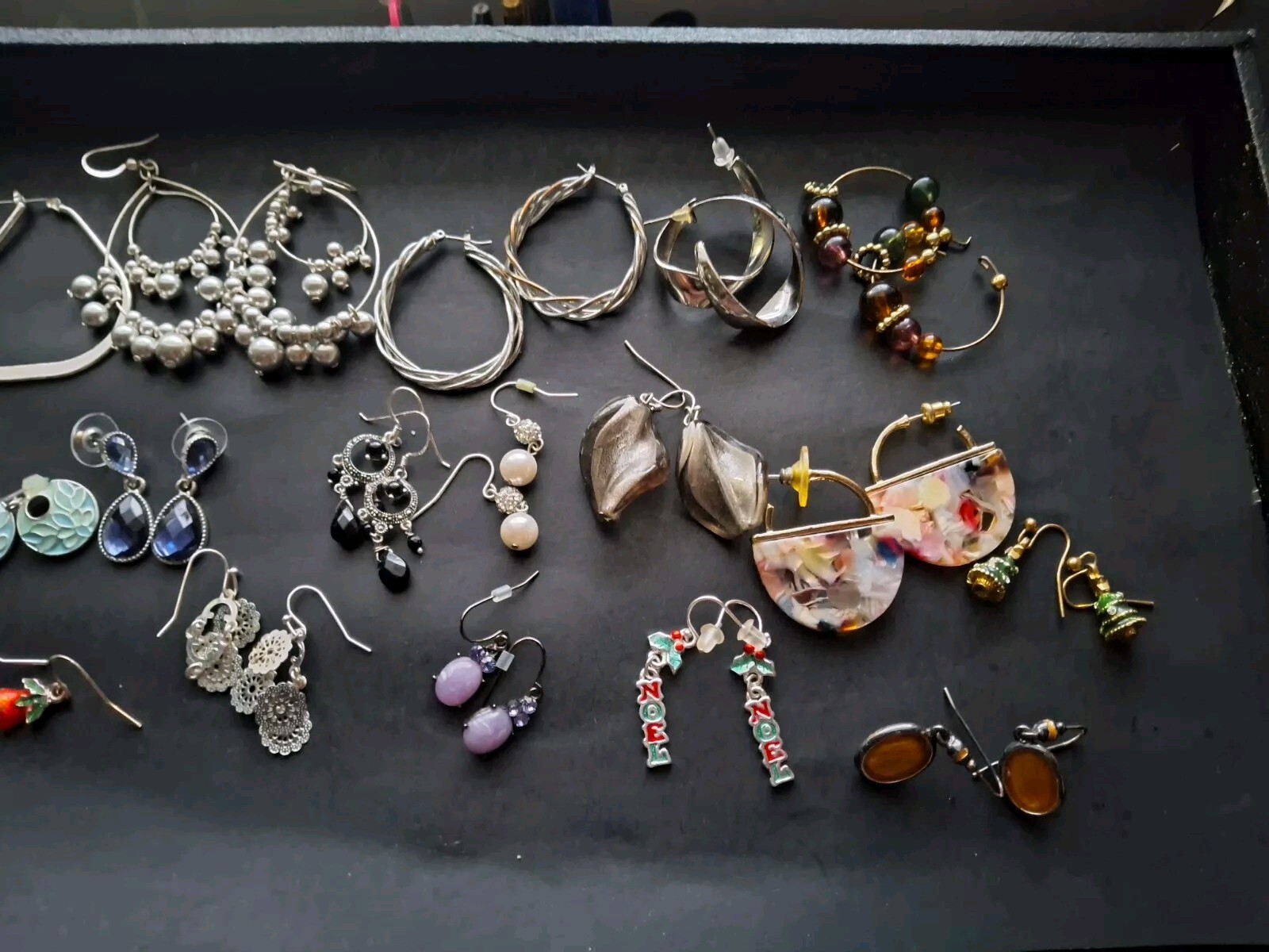 Lot Of 19 Modern/Vintage Earrings Pairs Pierced, Dangle, Hooks multicolor