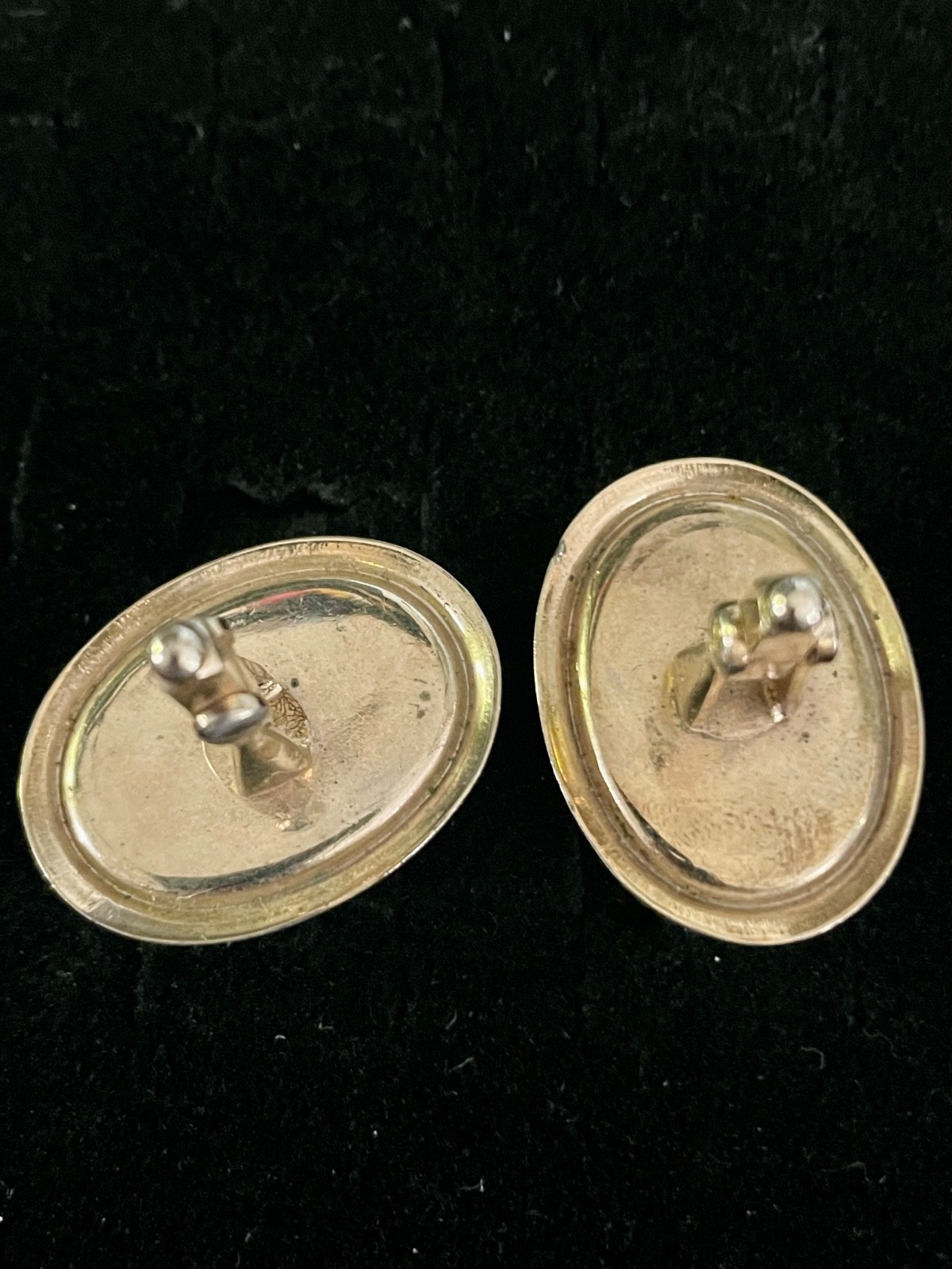 Vintage Reverse Painted Asian Man Umbrella Cufflinks Gold Tone Chinoiserie Glass