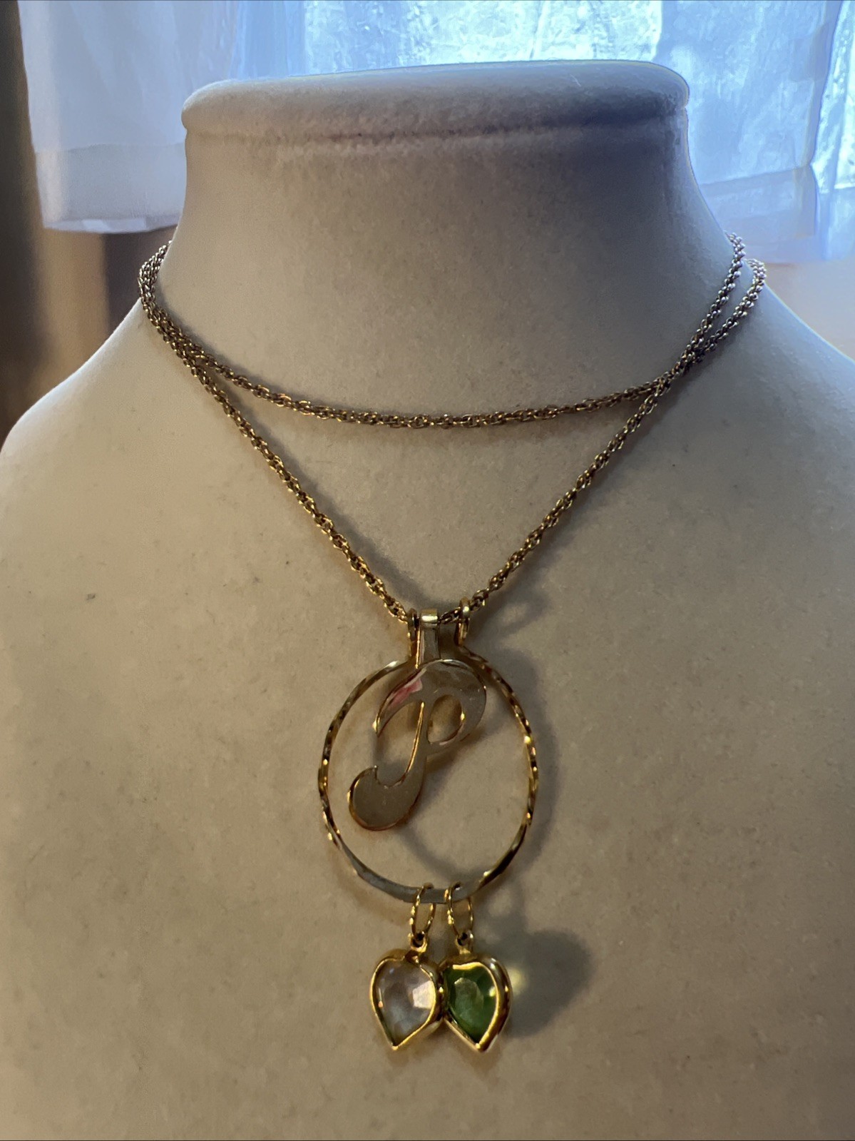 Avon Gold “letter P” Swarovski Green Clear Crystal Charms Pendant Necklace