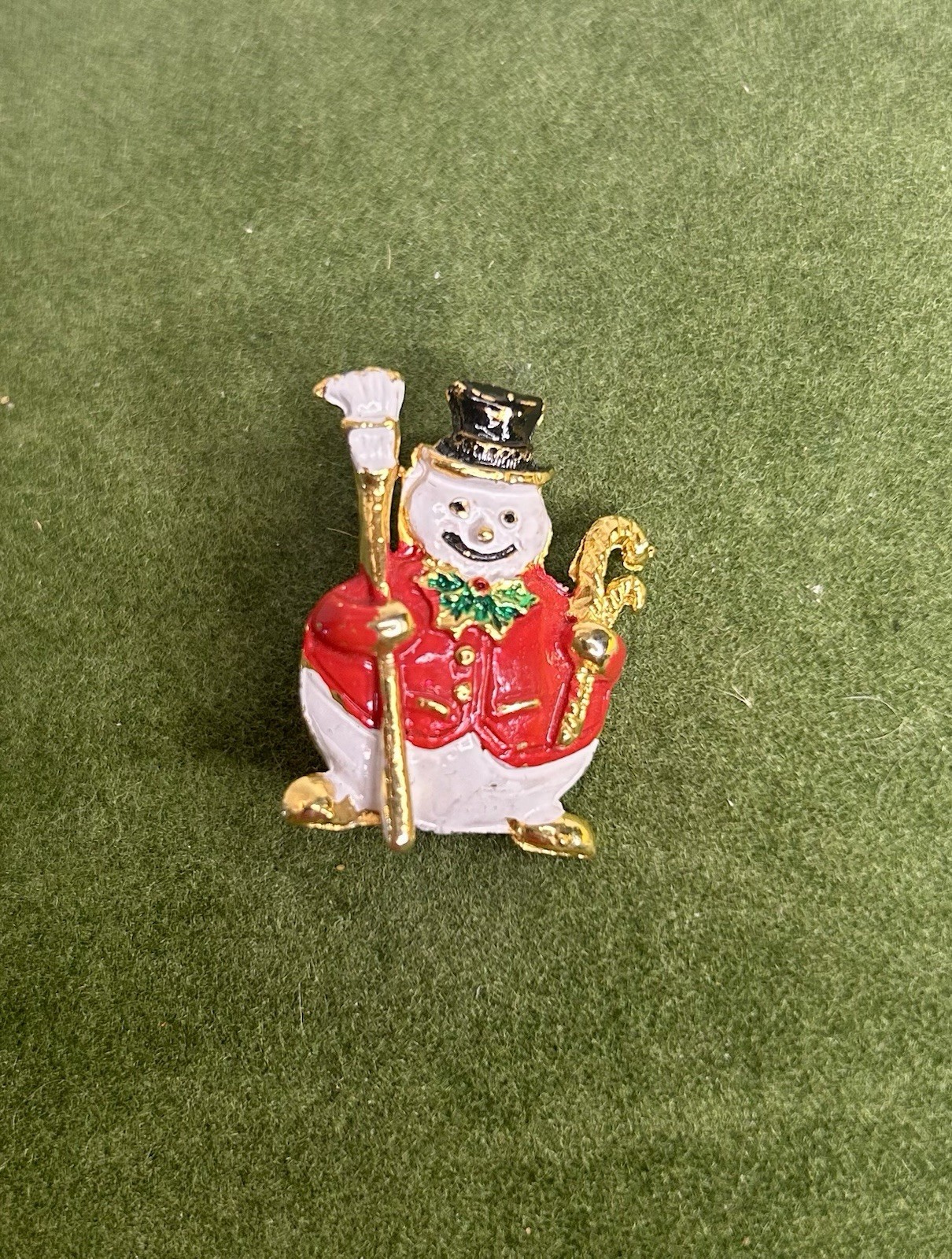 Christmas Brooches Vintage Lot of 5 Unmarked Collectibles