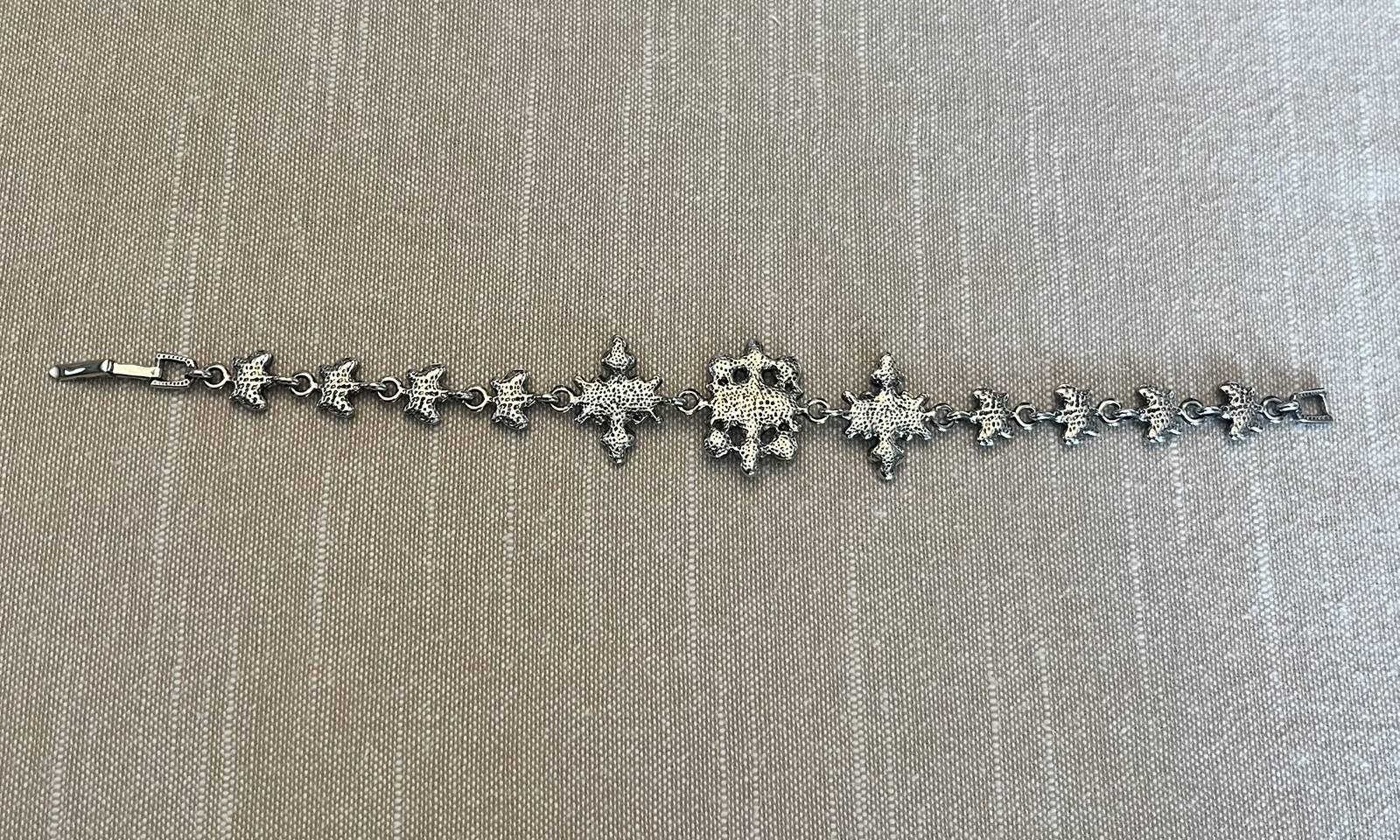 Vintage style white cats eye butterfly link rhinestone silver bracelet