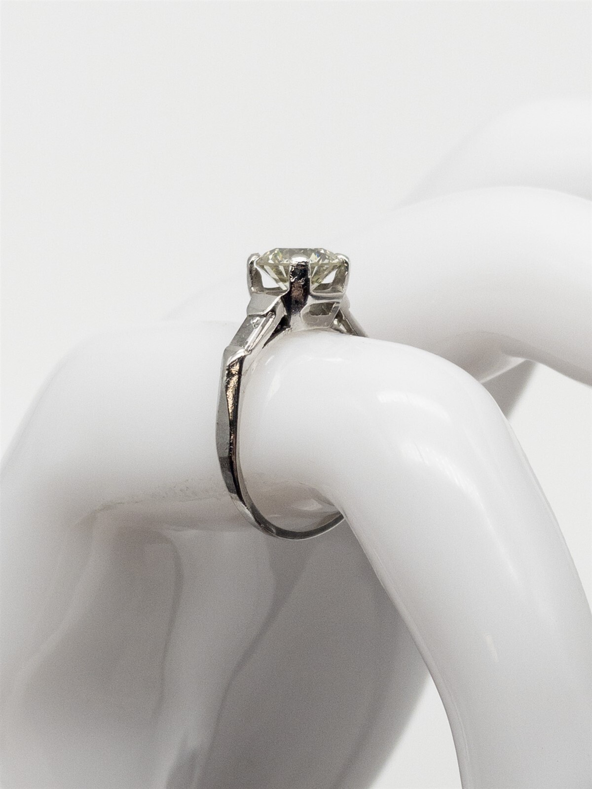 Vintage $12,000 1.53ct GIA Fancy Green Yellow VS2 Diamond Platinum Wedding Ring