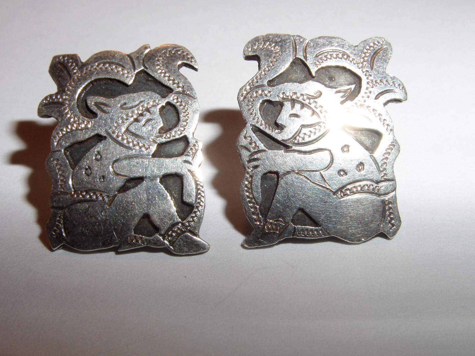 VINTAGE STERLING GUATEMALA SCREWBACK EARRINGS SIGNED R&M TESTED