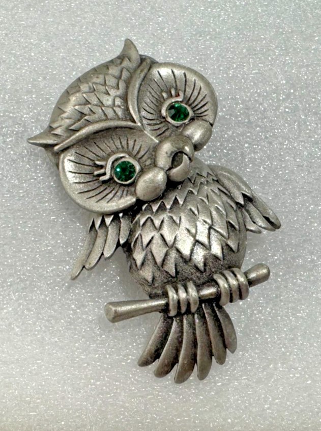 Lot of 4 Vtg Owl Bird Pins Brooches Rhinestones Mixed Metals Articulated Jonette