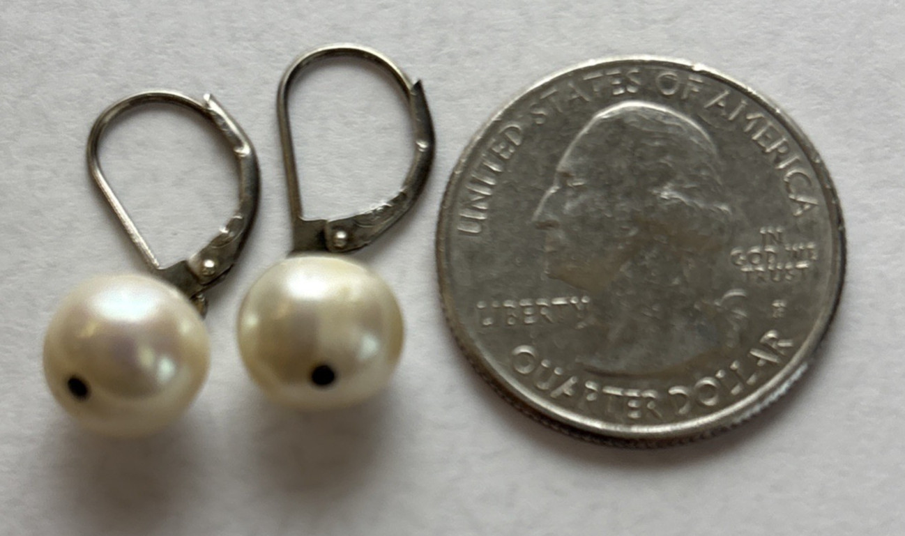 Vintage 925 Sterling Silver Freshwater Pearl Leverback Dangle Earrings