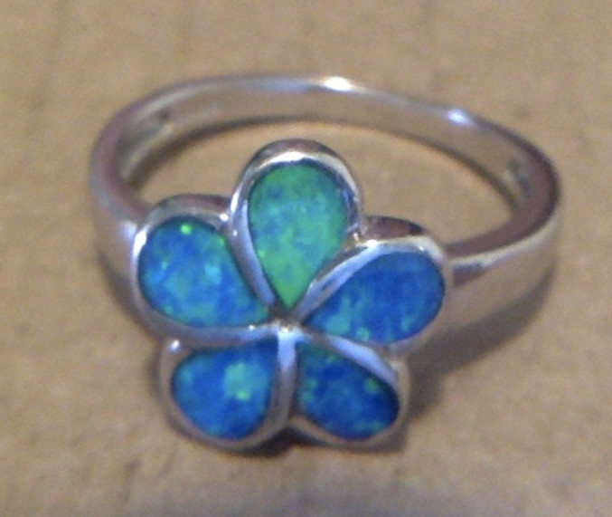 Black Opal Flower Ring Sterling Silver Ladies size 7 : PRETTY !