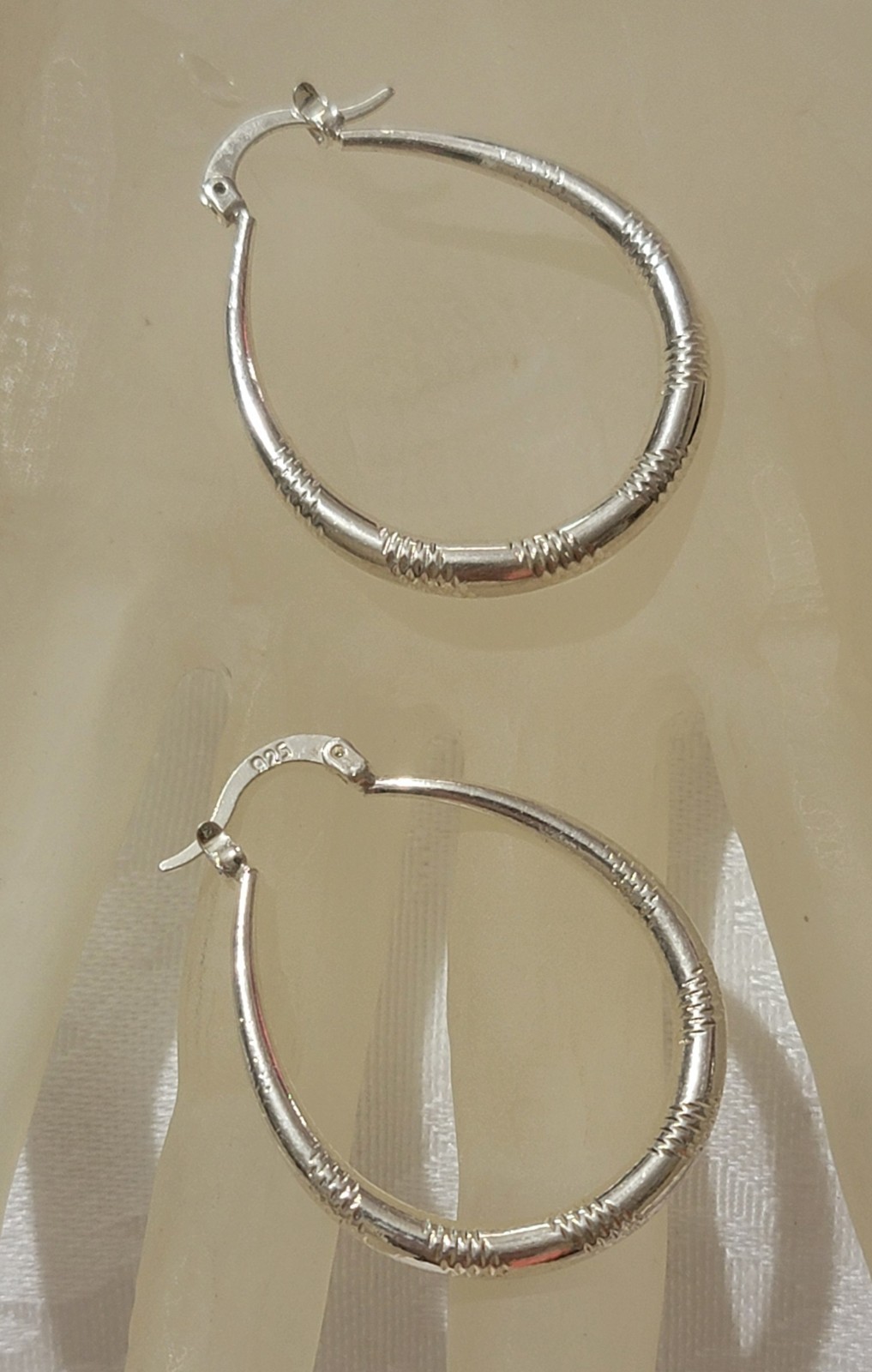 925 STERLING SILVER 1-1/4″ X 1″ DESIGNED DANGLE DROP HOOP EARRINGS/LATCH BACK
