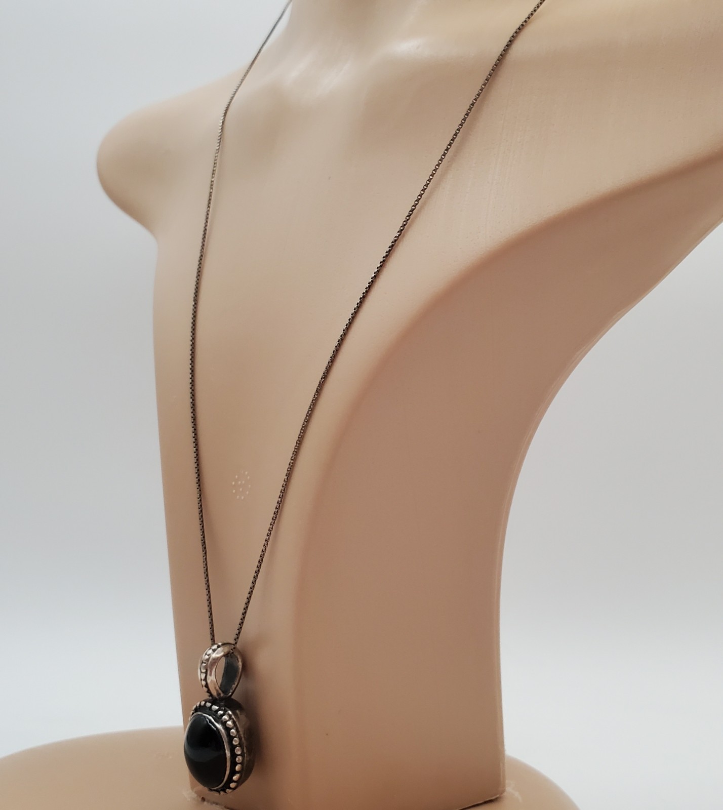 MEX 925 ATI Black Onyx Necklace 23in Sterling Silver 9gtw Box Chain VTG Estate