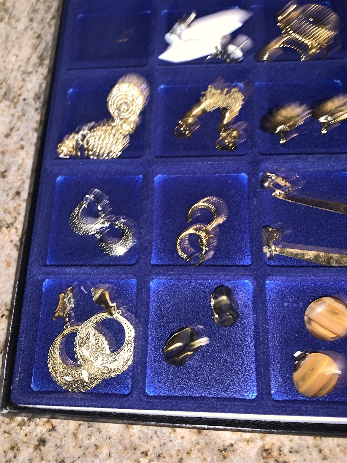 VINTAGE Estate lot CLIP ON Earrings 1950’s through 1980’s LOT OF 27 #m9
