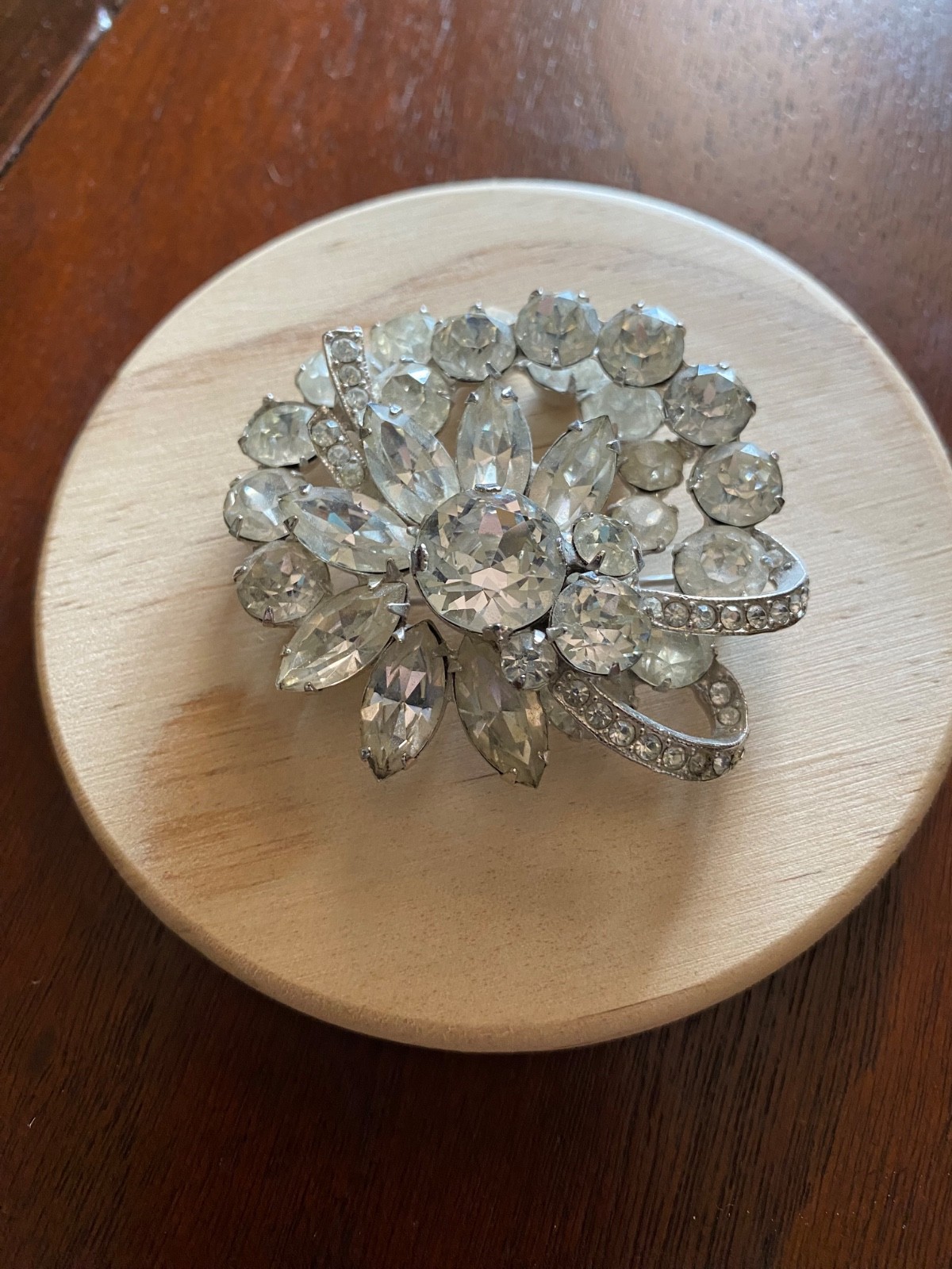 Eisenberg vintage rhinestone brooch (signed)