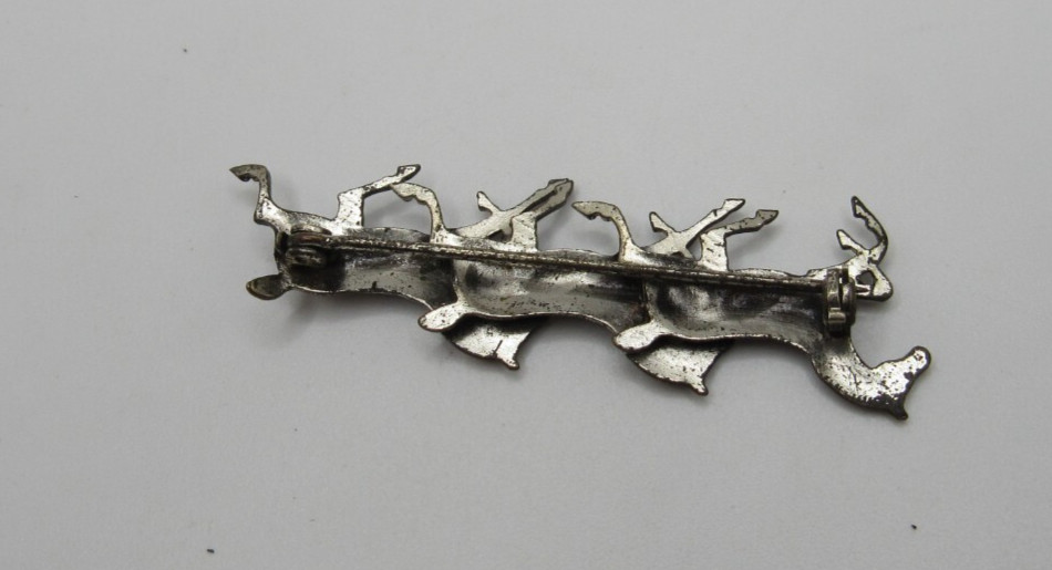 Vintage gold Tone Horses Running Brooch Pin 2″