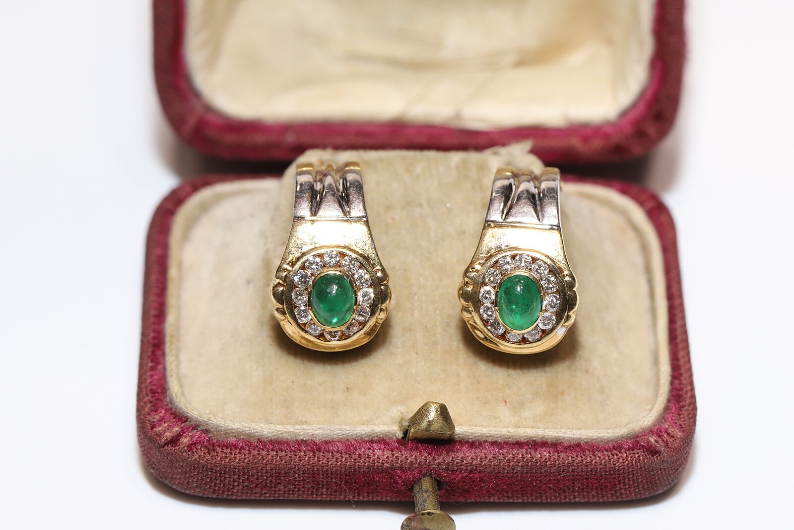 Vintage 18k Gold Natural Diamond And Cabochon Cut Emerald Earring
