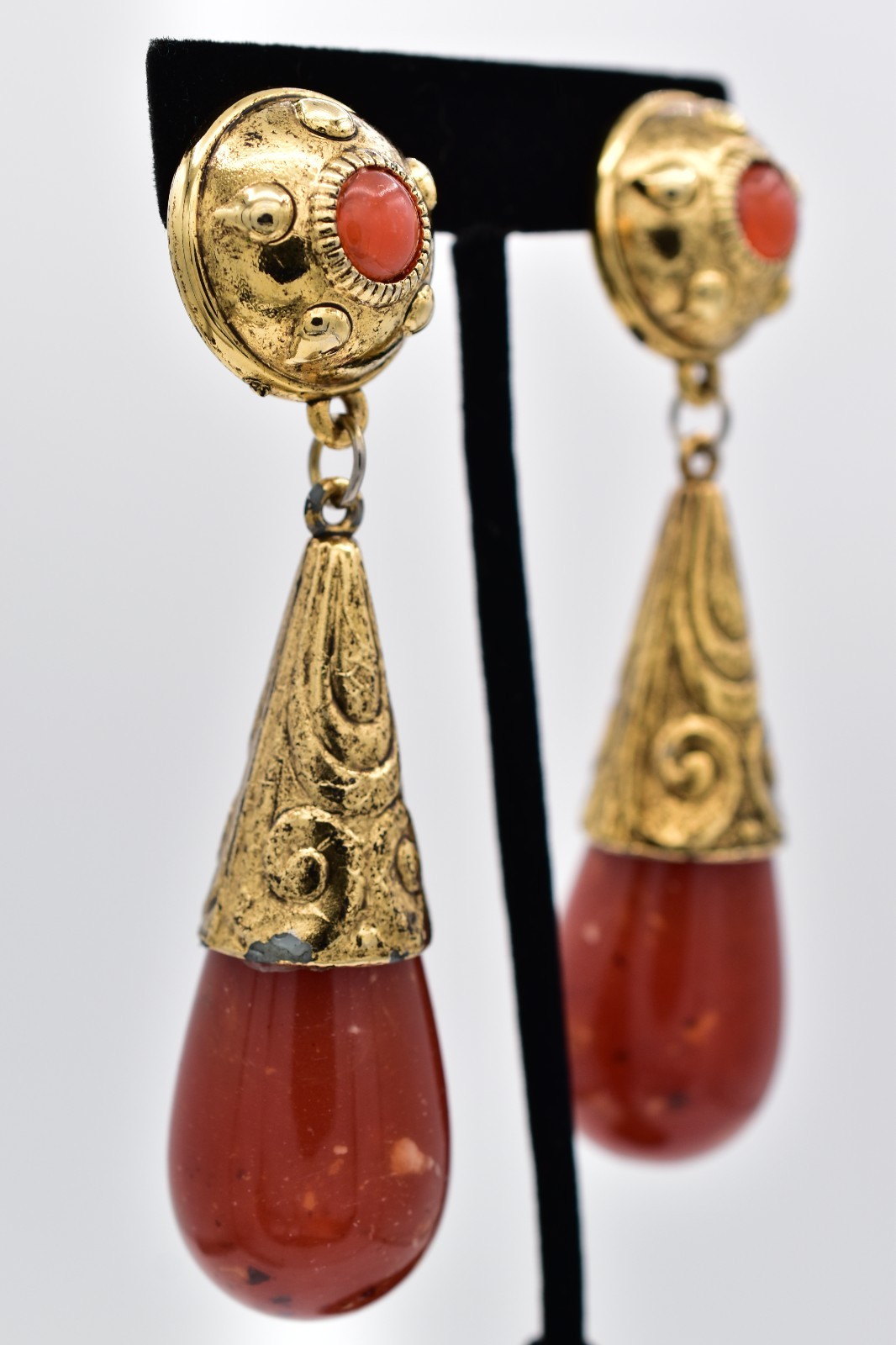 Vintage Gold Red Jasper Lucite Teardrop Clip On Earrings Boho Statement 80s BinH