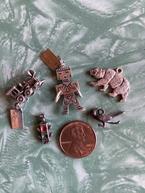 (5) Vtg Sterling Western Charms CO CA Roadrunner BELL Kachina Train Bear Signal