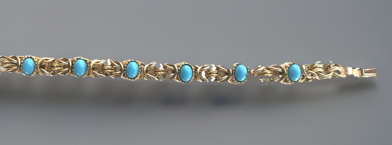 Small Vintage Gold Tone Byzantine Style Faux Turquoise Link Bracelet 6-1/4″ Long