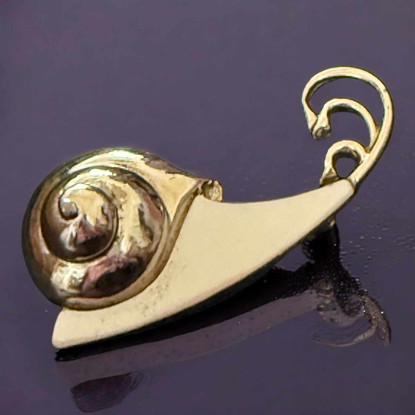 Snail Brooch Gold Tone Abstract Modernist Figural Shell Coastal Chic Vintage Pi