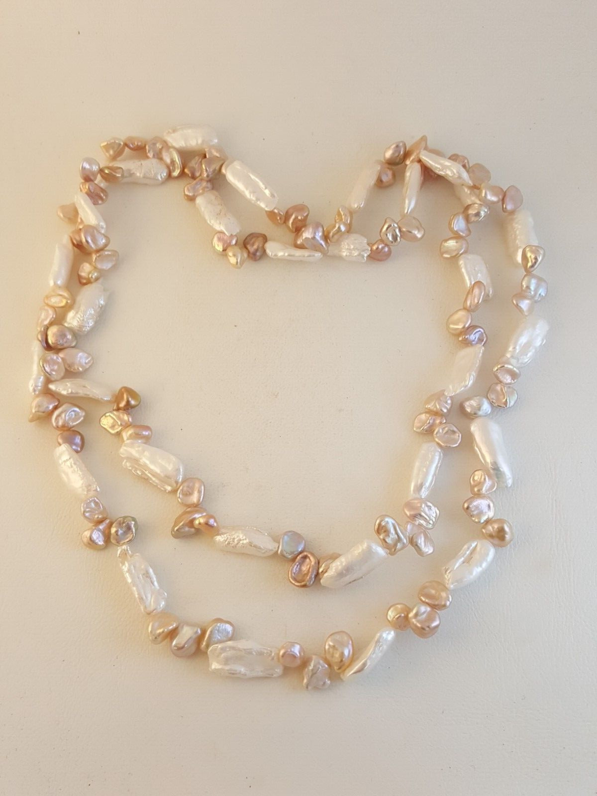 Baroque pearl pink white necklace 40″ long 76 grams