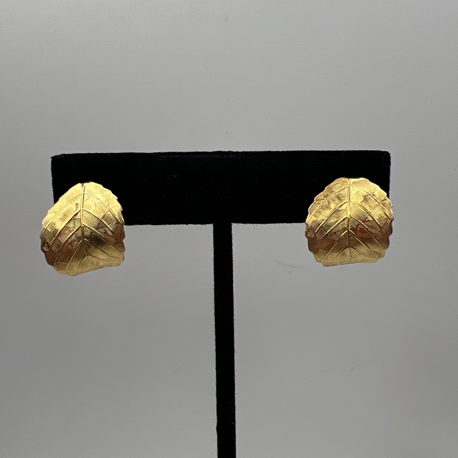 Vintage Napier Gold Tone Leaf Screw-Back & Clip-On Earrings Adjustable Signed