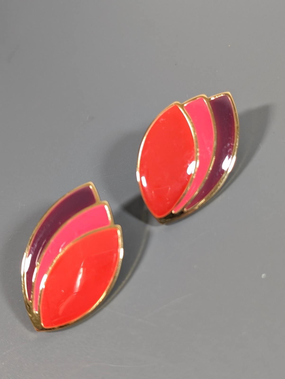 Purple Pink Red Ombre Enamel Leaf Drop Earrings Bold Retro Coastal Chic Pierced