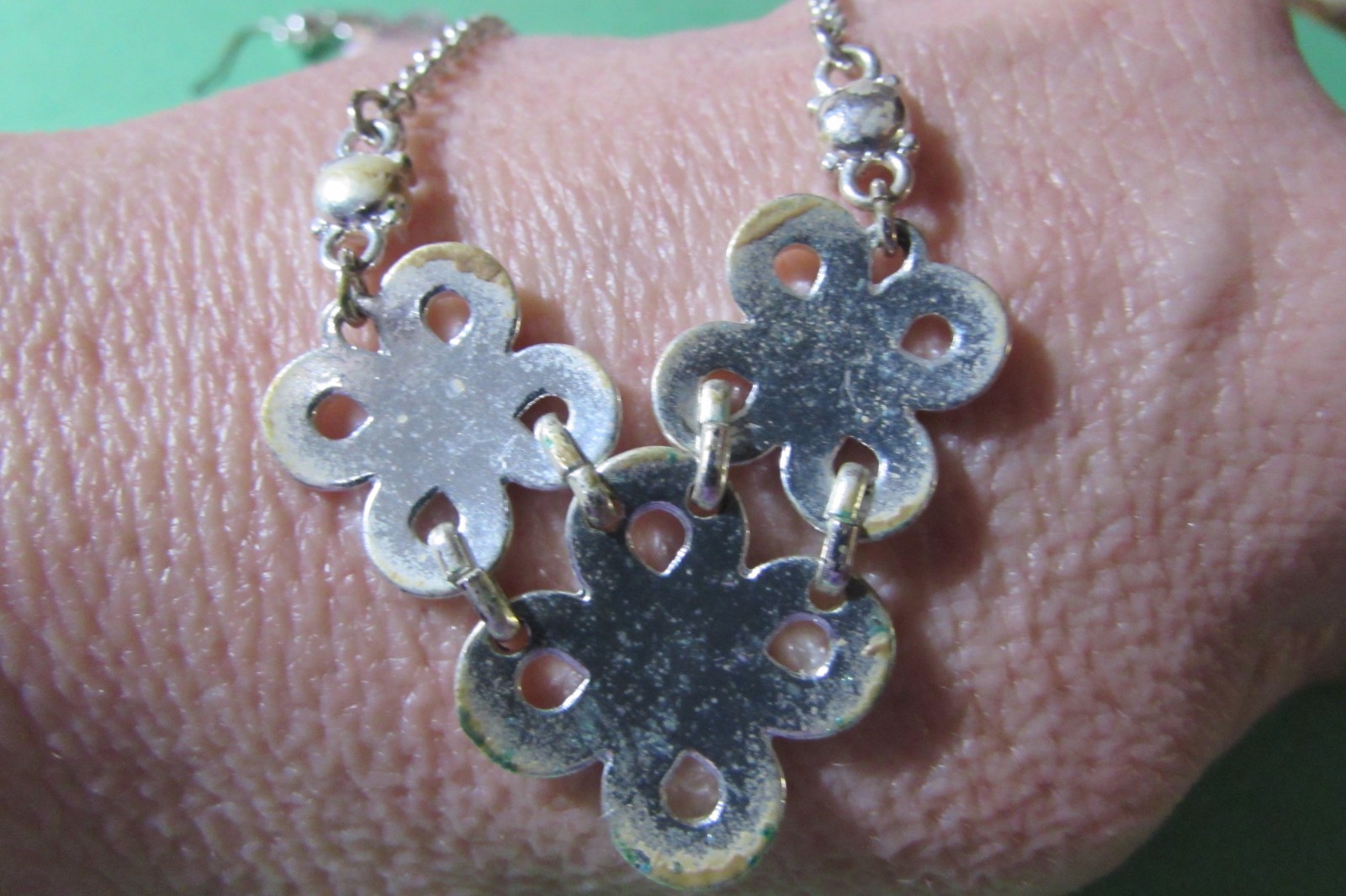 LMN 17″ necklace and almost 2″ pierced earring set silvertone swirl w/rhinestone