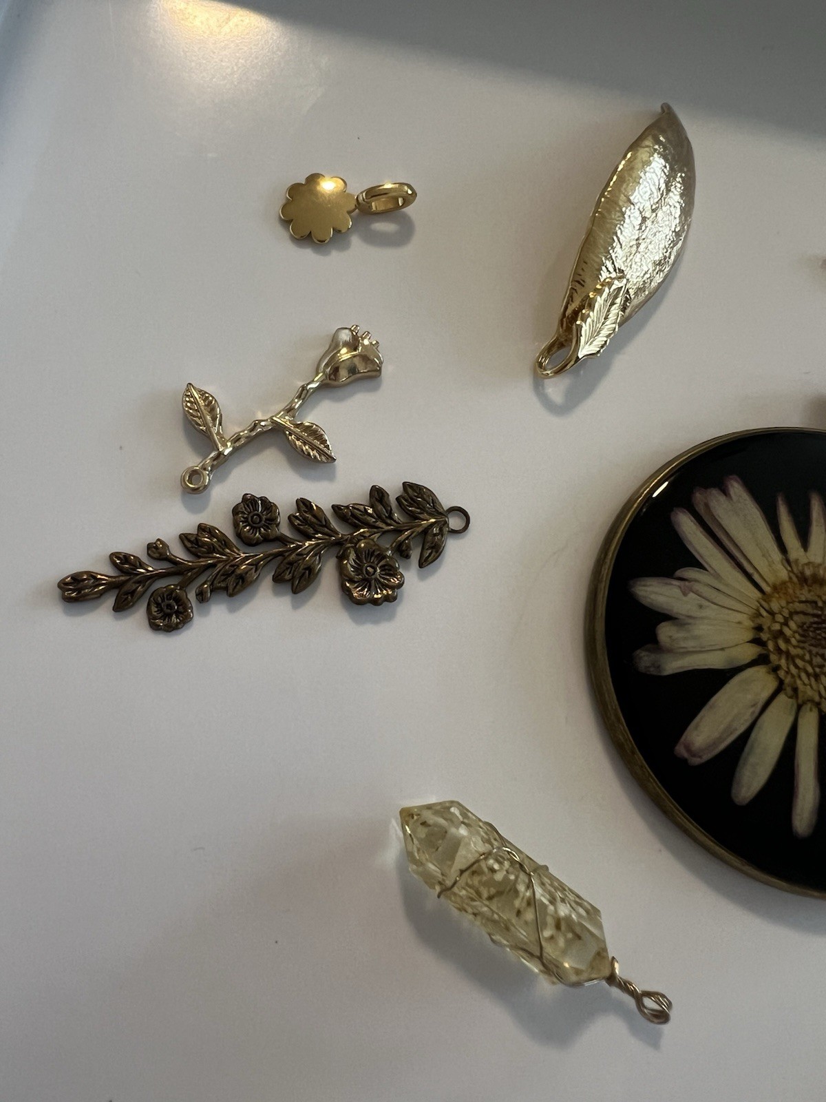 Pendant Charm Lot Resin, Metal, Enamel Flowers Leaves Jewelry Gold & Silver Tone