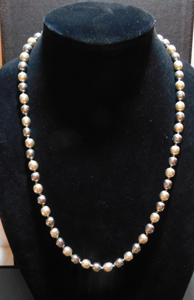 Vintage 23″ Silver Tone Bead Necklace w/Lobster Claw Clasp Marked G.Silver