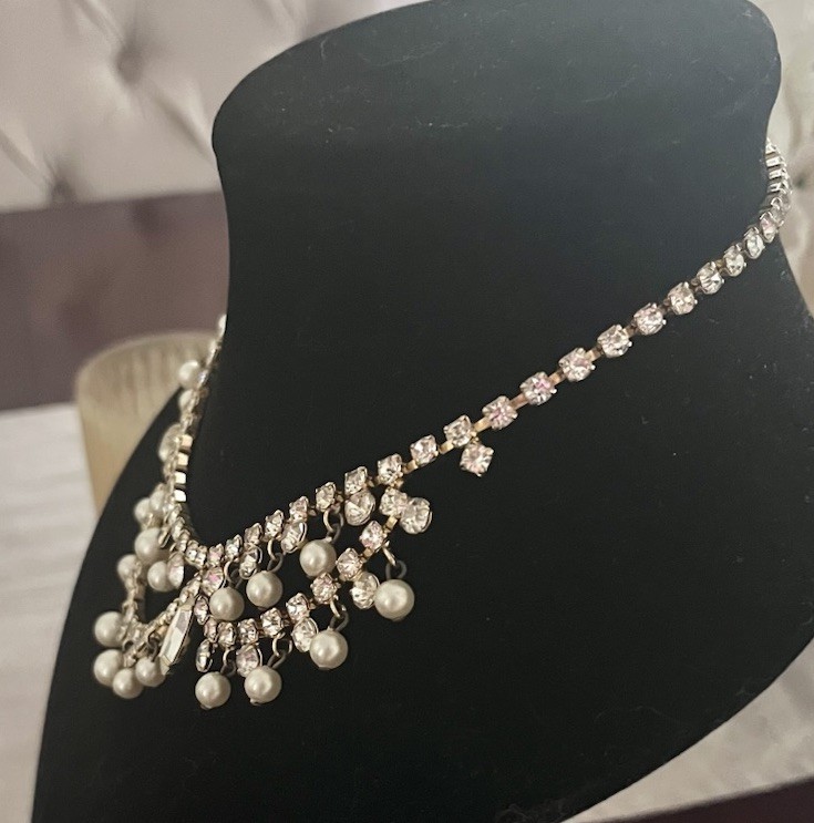 Vintage Clear Crystal Pearl Gold Tone Cascading Collar Beaded Garland Necklace