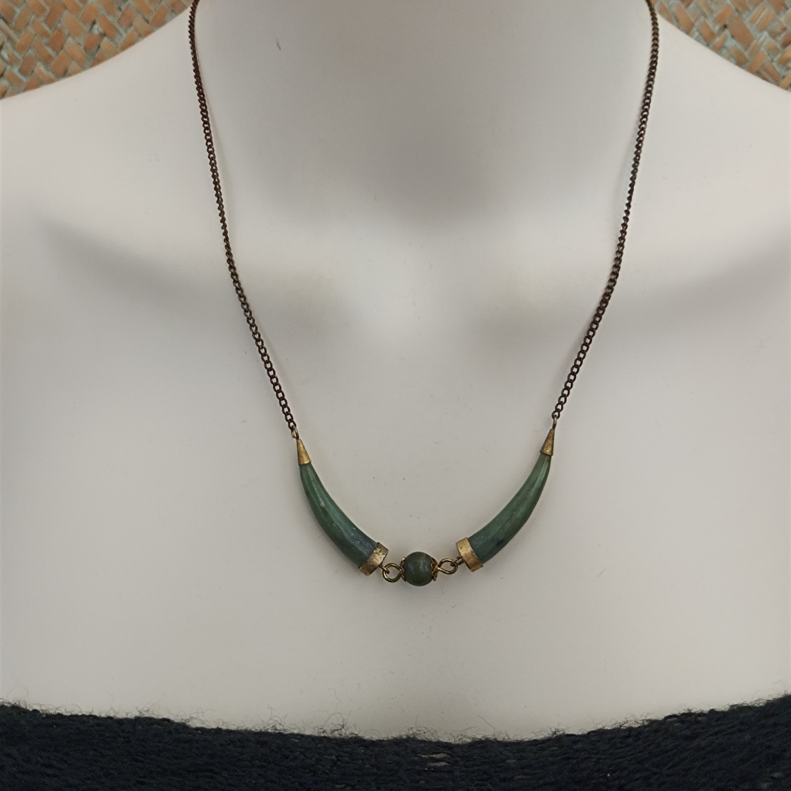 Vintage Boho Natural Green Stone Necklace Ethnic Artisan Earthy Folk Statement