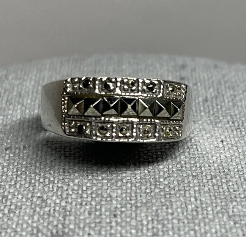 925 Sterling Silver Marcasite Signed CW Hallmark Ring size 7.5 – Vintage