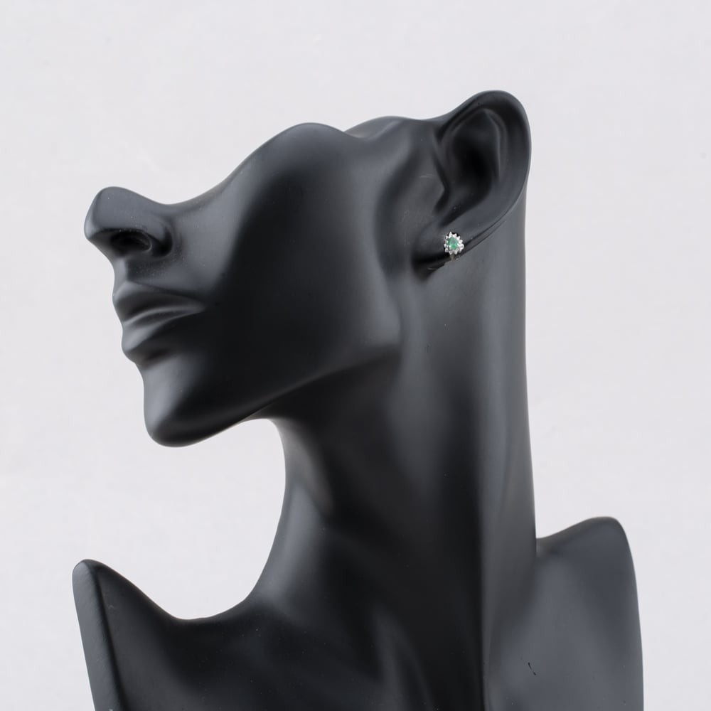 Second Hand 9ct White Gold 0.26ct Emerald & Diamond Teardrop Cluster 7.2mm St…