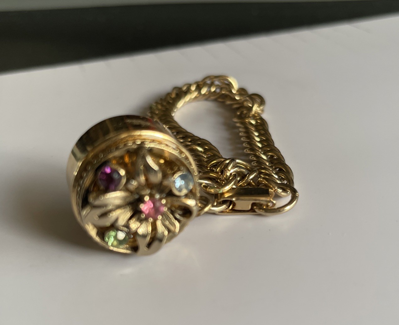 Vintage Dime Coin Charm Bracelet Pre-owned Rhinestones