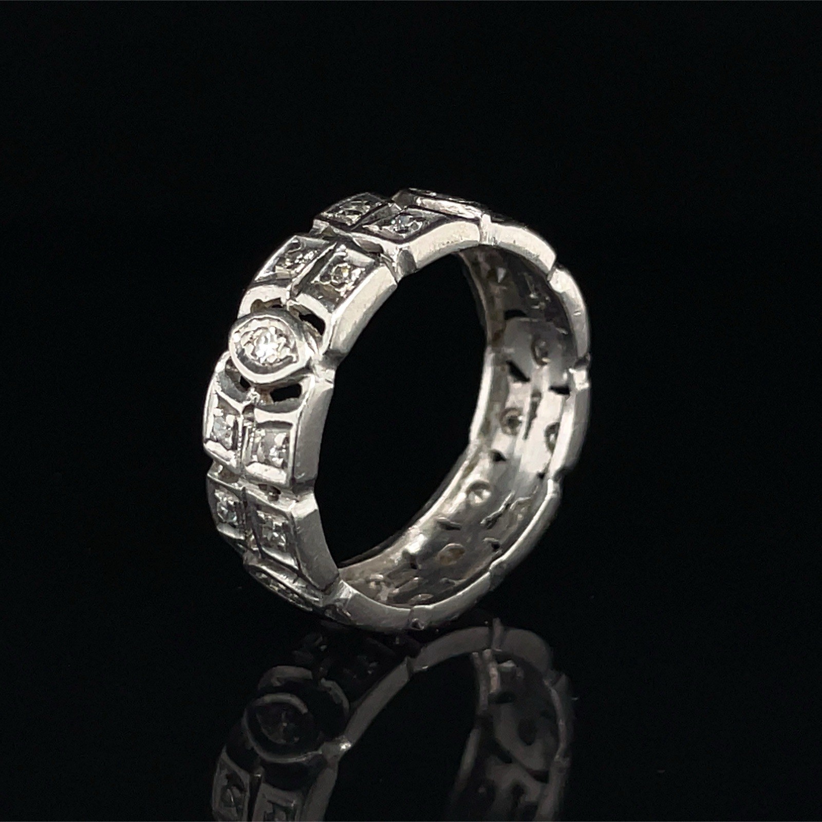 Art Deco 0.35 Carat Platinum Diamond Eternity Band