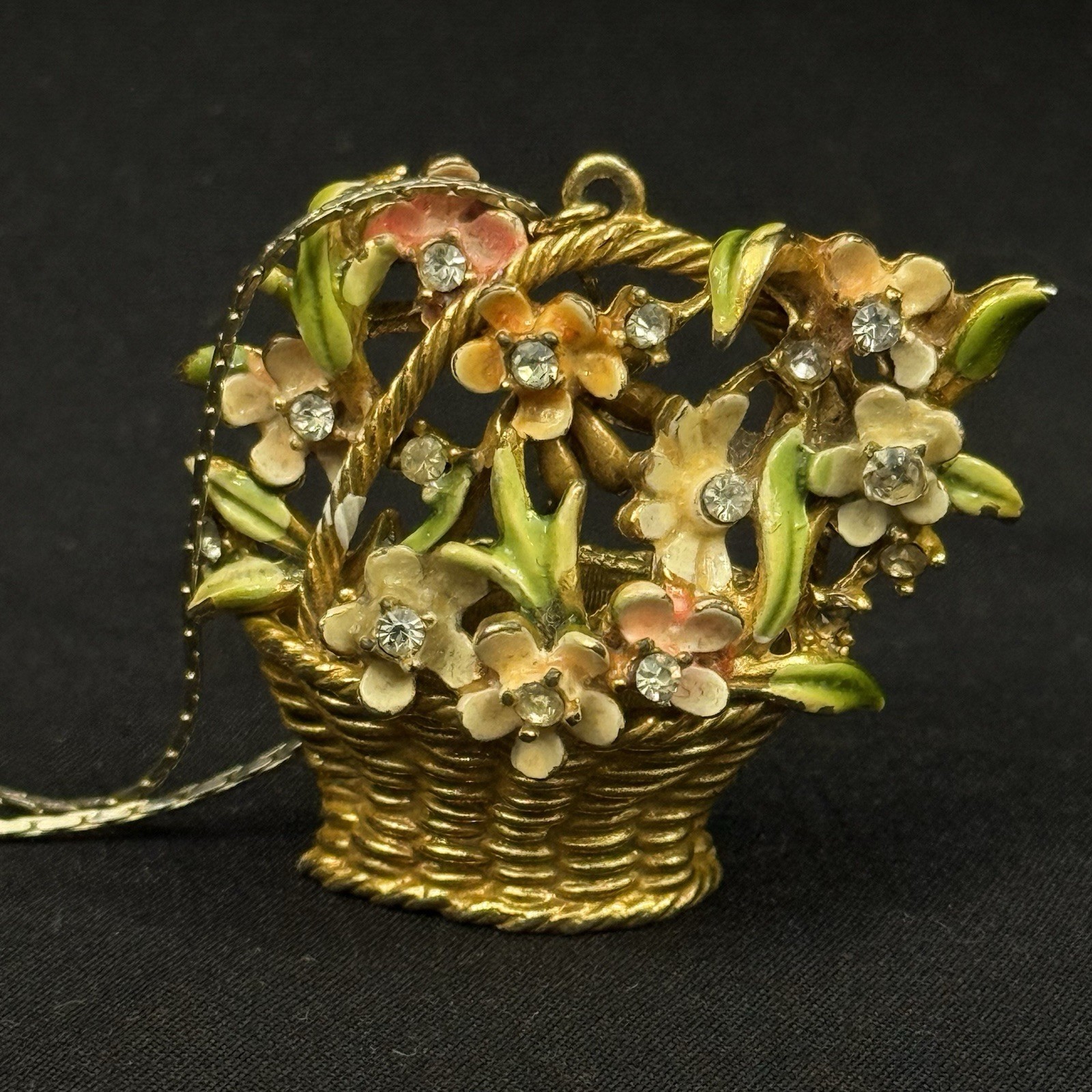 VINTAGE BSK MY FAIR LADY ENAMEL RHINESTONE GOLD FINISH FLOWER BASKET PIN BROOCH
