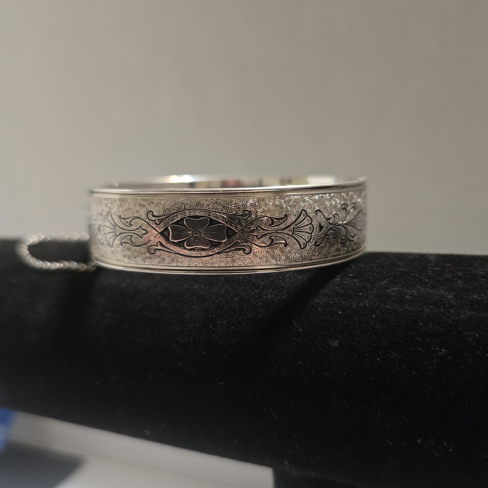 Vintage ‘AC’ Sterling Silver Floral Filigree Cuff Bracelet 6.75″ Inner Diameter