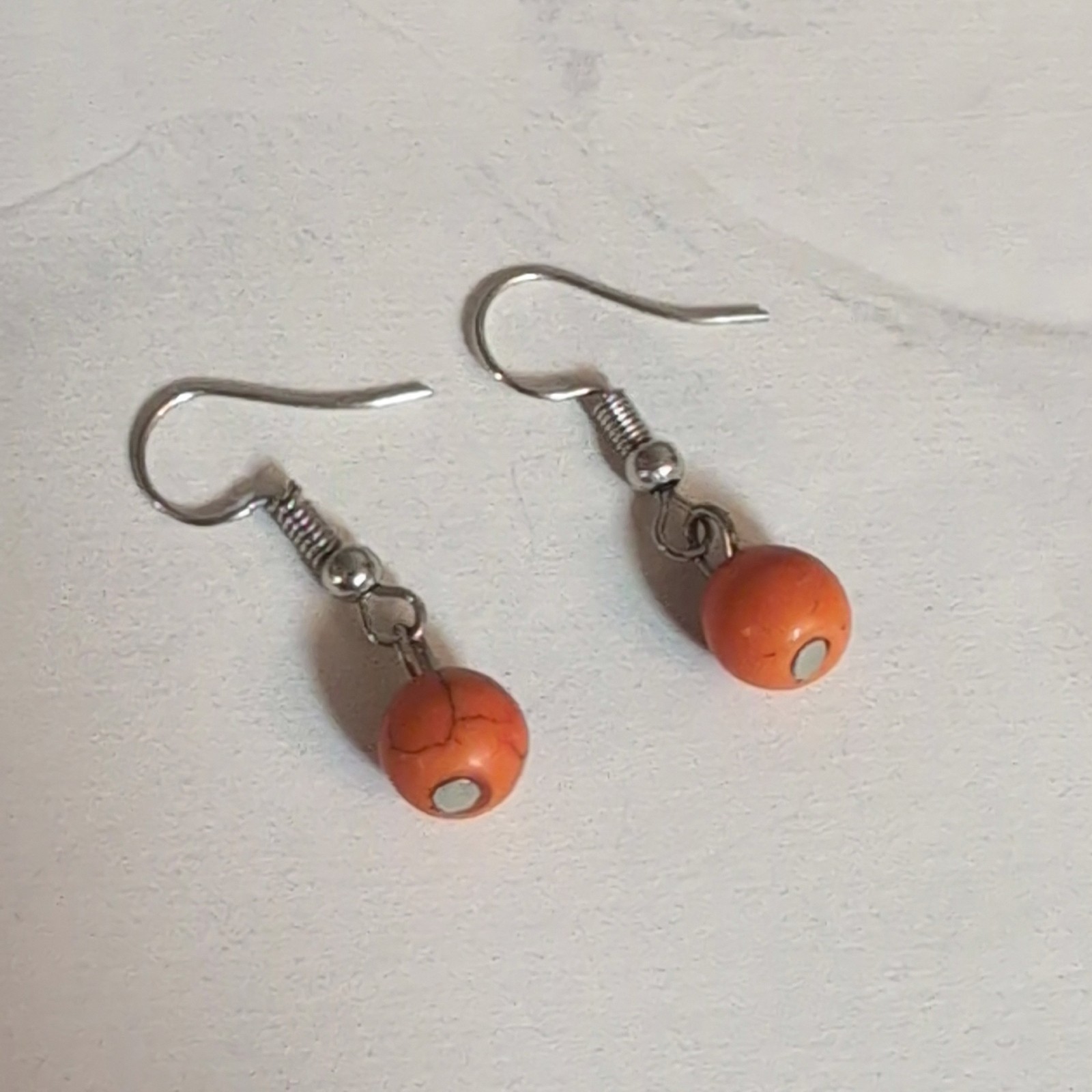 Cute & Dainty Vintage 1980s Silver-Tone Orange Crackle Beaded Pierced Earrings