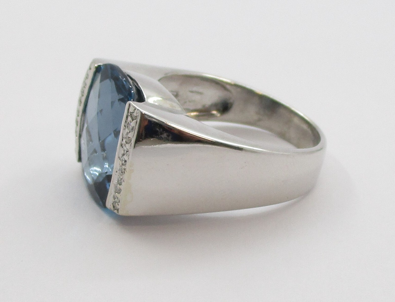 6.20CT Checkerboard Cut Blue Topaz 0.18CTW Diamond Ring 14K White Gold Size 10.5