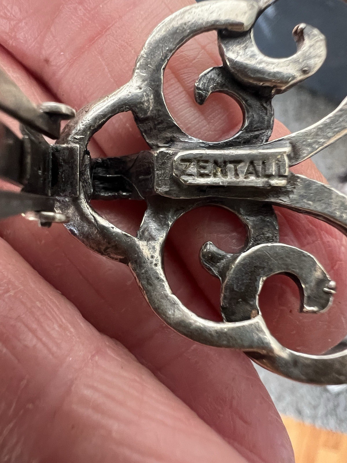 Vintage Zentall Brutalist Swirl Silvertone Necklace & Clip on Earrings Set