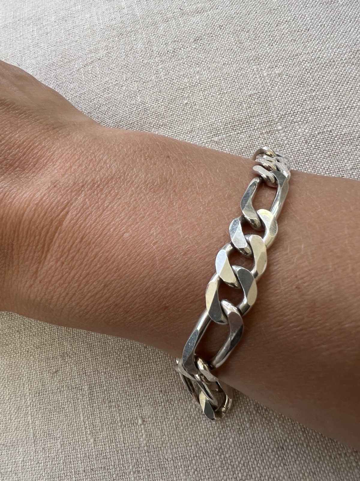 Vintage heavy solid 925 Italy AZ Sterling silver figaro chain bracelet 7.25”