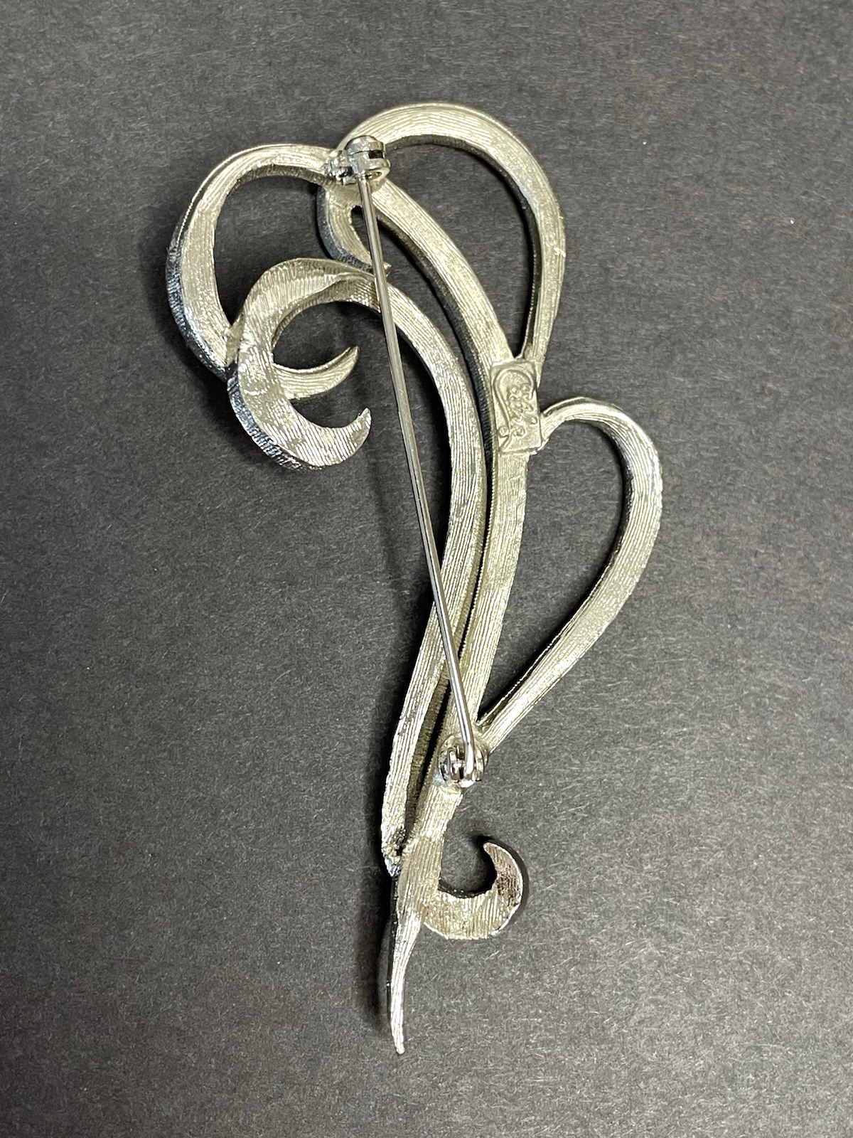 Vintage Cathé Scroll Swirl Ribbon Brooch Pin Signed 1960s Classic Elegant Piece