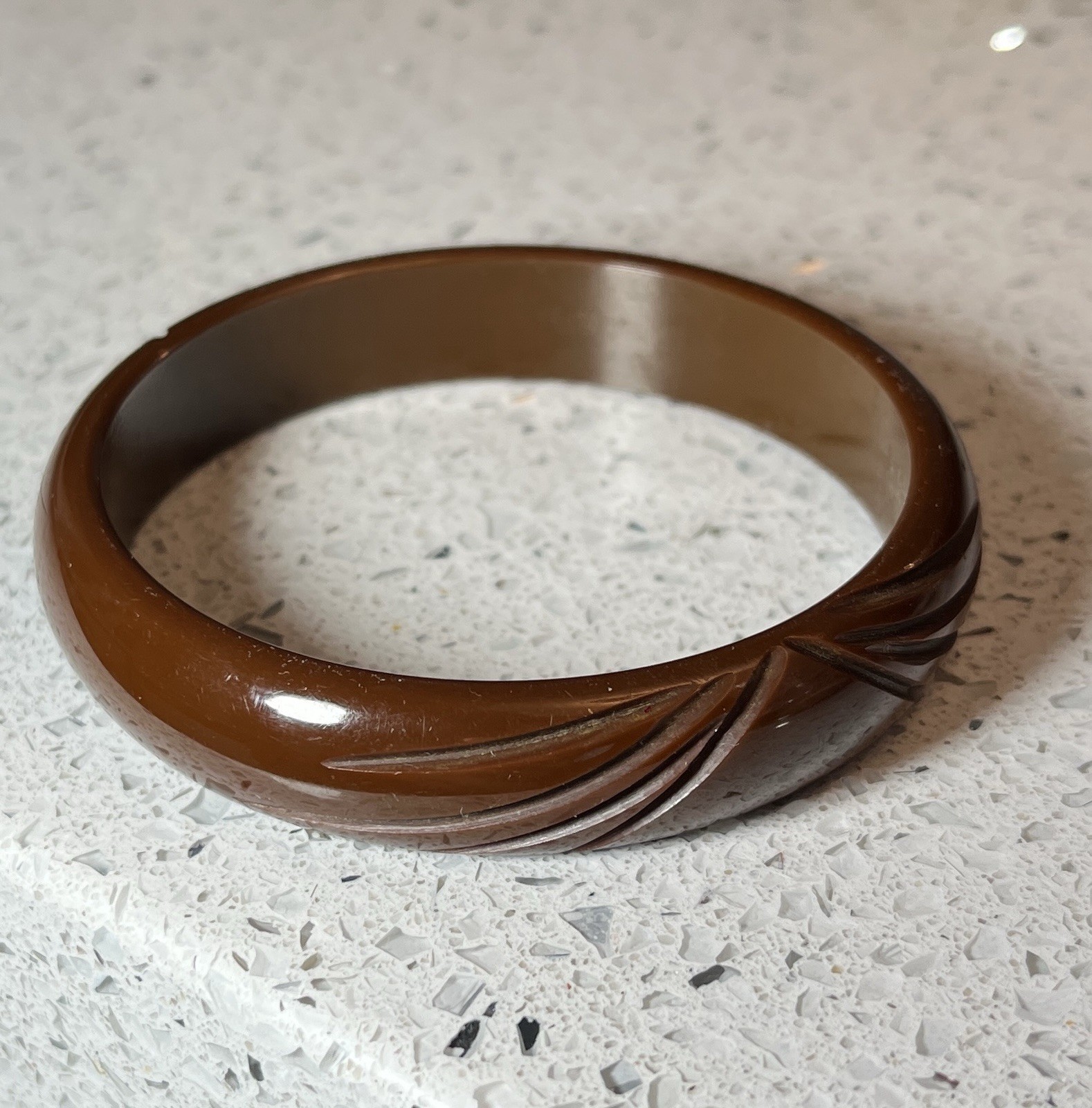 Vintage Chocolate Brown Carved Bakelite Bangle Bracelet 1/2 Inch Wide