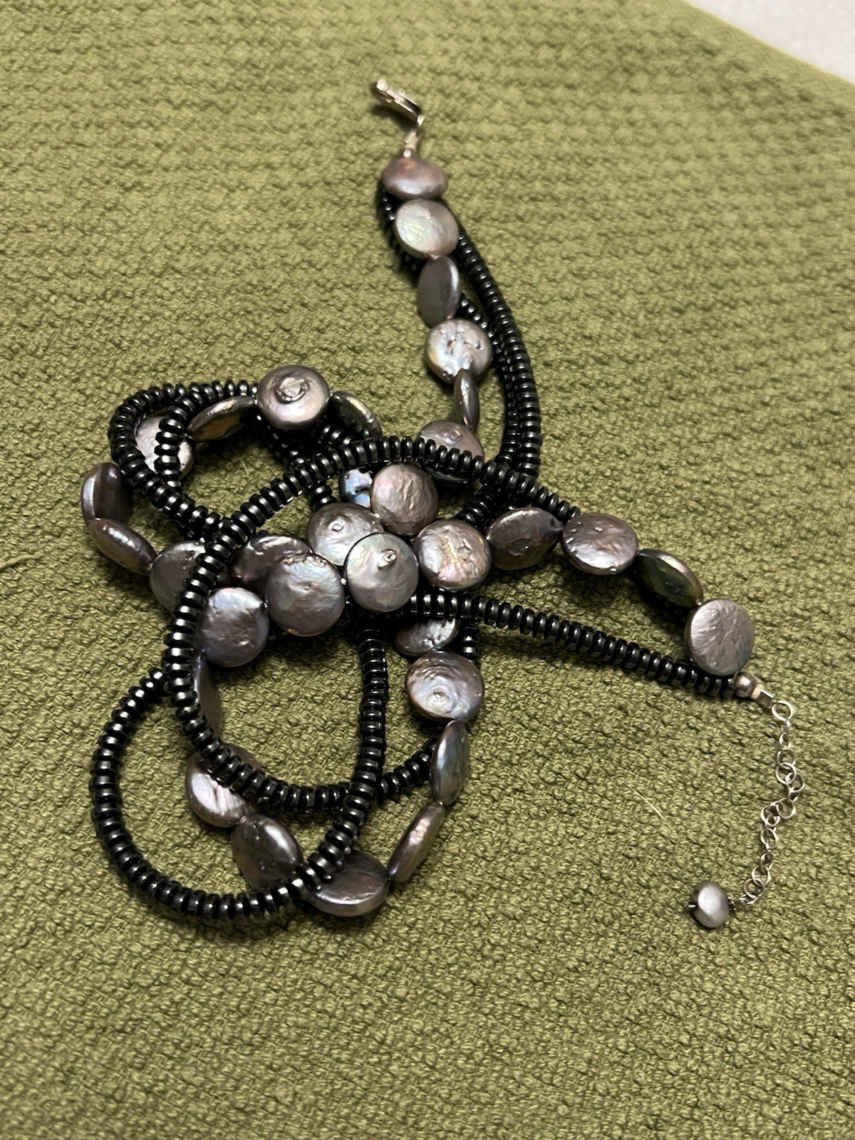 VINTAGE ESTATE STERLING 925 3 STRAND GENUINE COIN PEARL HEMATITE NECKLACE 17-18