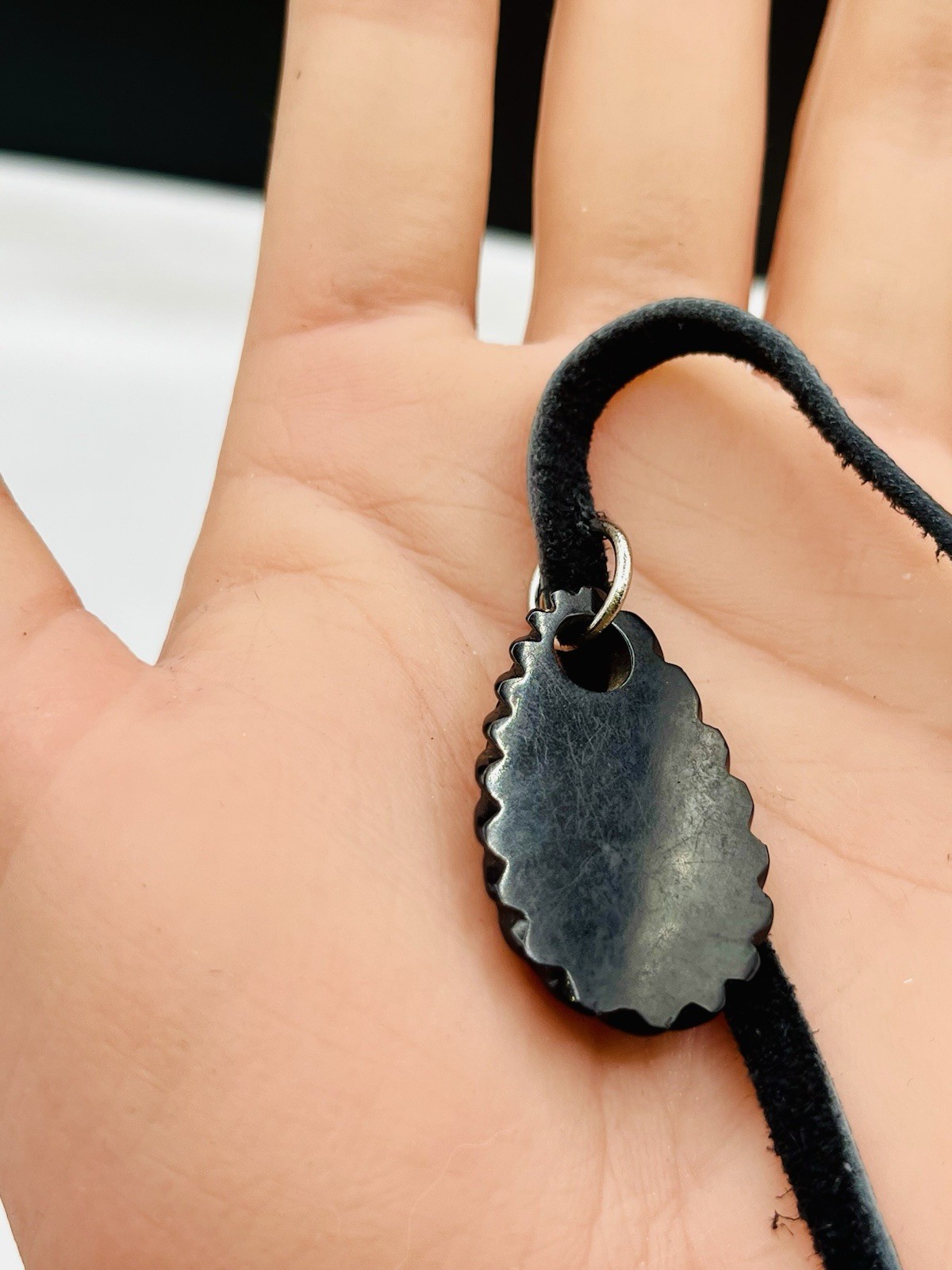 Victorian Carved Whitby BLACK JET SHELL CAMEO MOURNING Leather Choker necklace