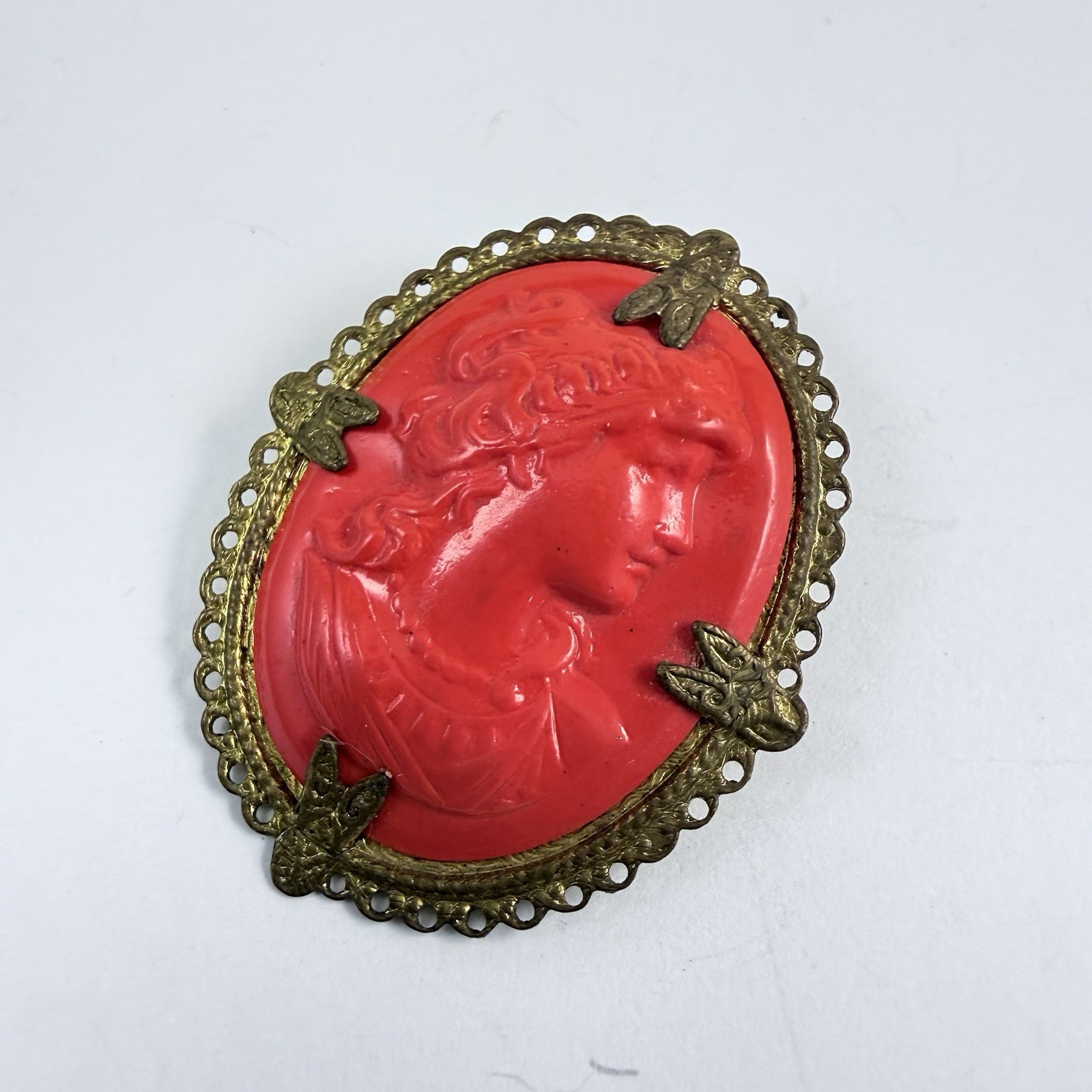 Vintage Bright Orange Plastic Celluloid Cameo Gold Tone Oval Brooch Lightweight