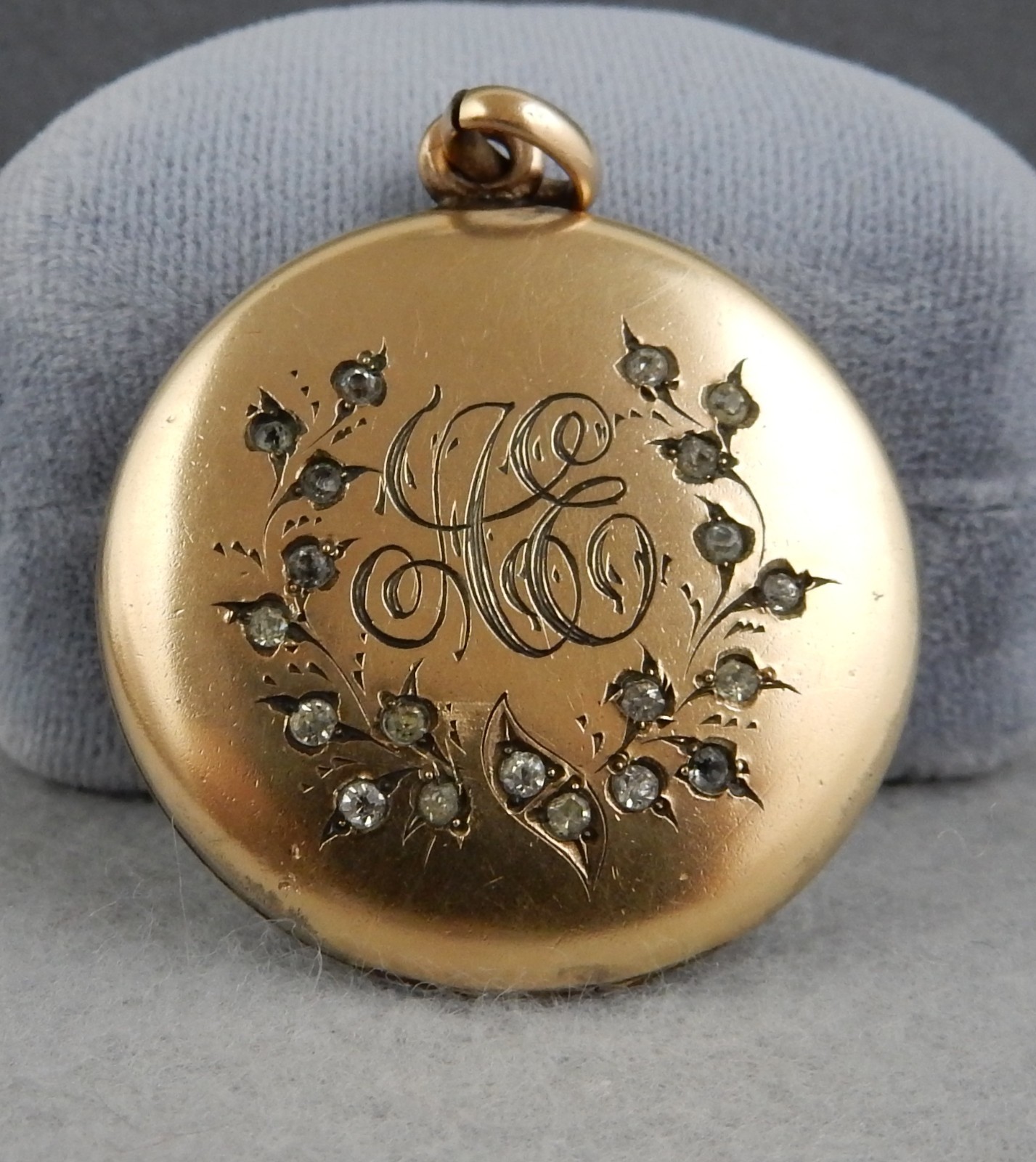 ANTIQUE VICTORIAN GOLD FILLED 20″ MESH BOOK CHAIN NECKLACE BLACKINTON LOCKET