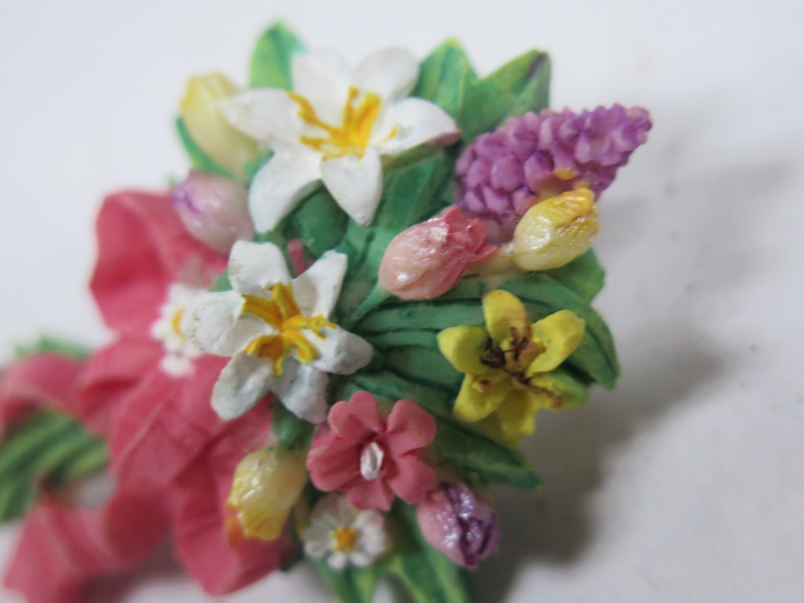 Vintage Estate Store Jewelry – Bouquet Brooch Pin – Pink White Yellow Flowers