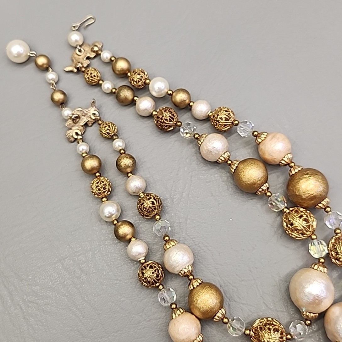 Vintage Beaded Necklace AB Cream Gold Tone Filigree Balls Layered 16″